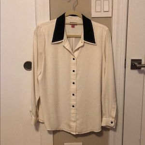 Vince Camuto button down blouse